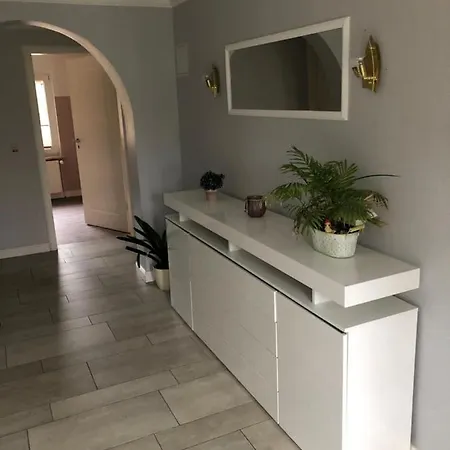 Ferienwohnung Pino Apartment Dronnewitz